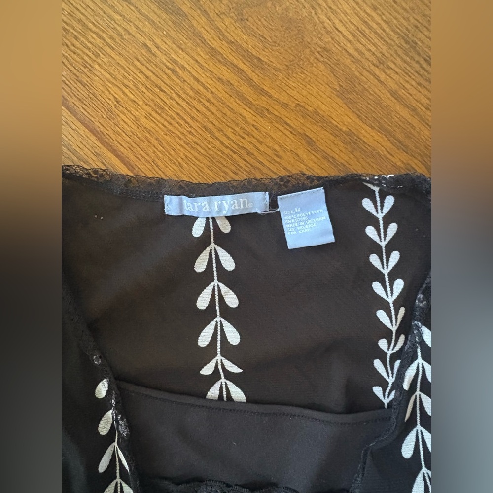 Black and White Women's Blouse - Picture 3 of 7